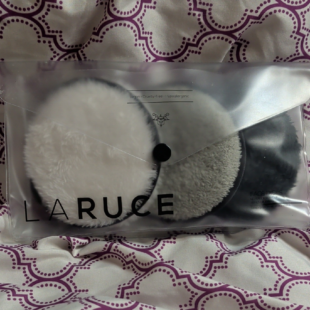 Laruce Reusable Makeup Remover Pads